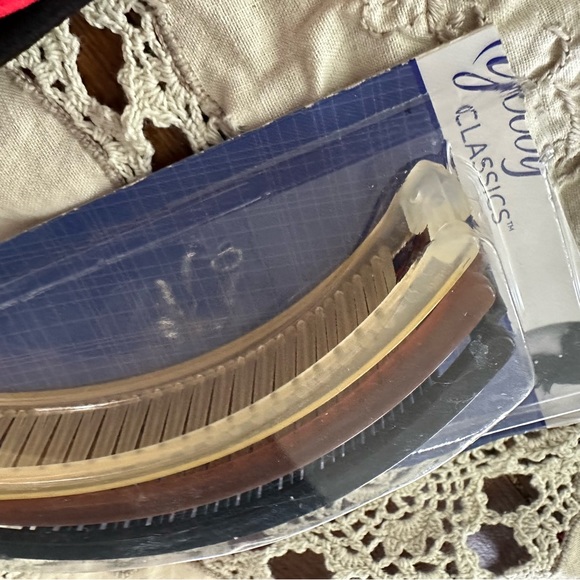 Hair goodies - Picture 3 of 6